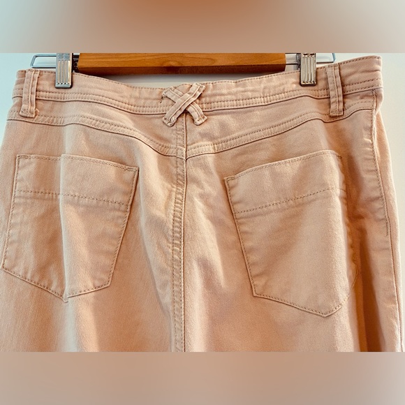 BDG High-waisted Crop Stretch Jeans - Picture 8 of 9